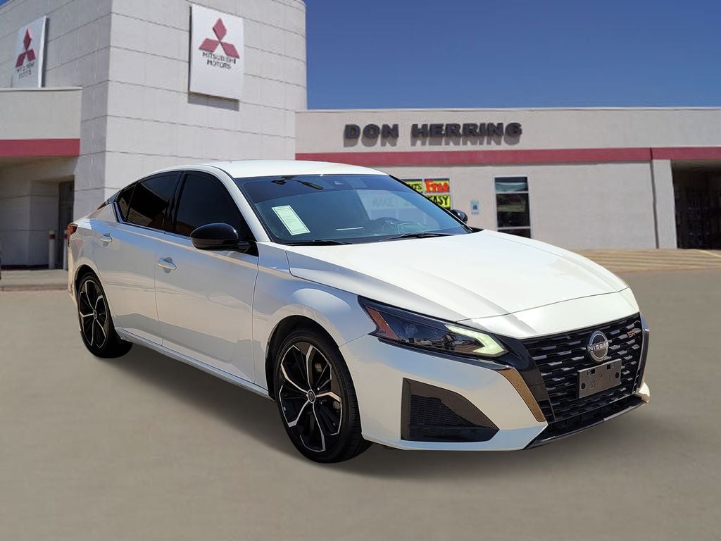 2023 Nissan Altima 2.5 SR in Glacier White — front three-quarter view