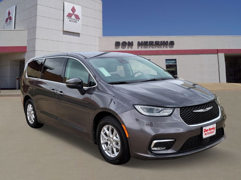2023 Chrysler Pacifica Touring L in Granite Crystal Metallic Clearcoat — front three-quarter view