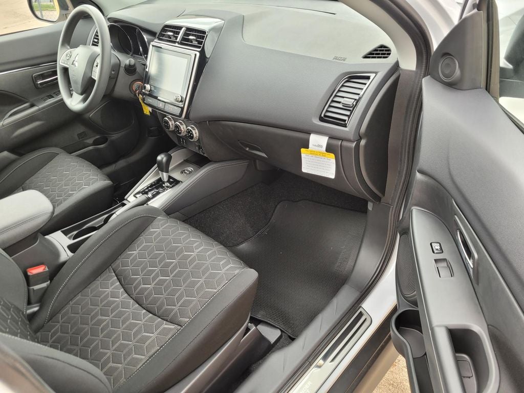 2026 Mitsubishi Outlander Sport — detail view
