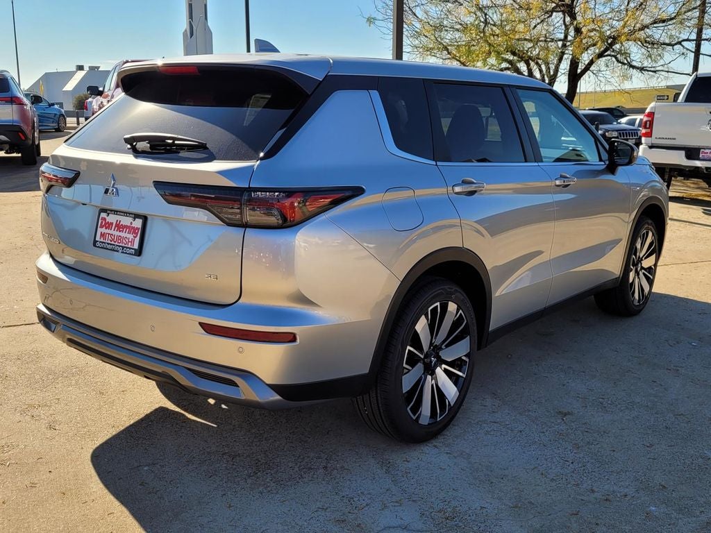 2026 Mitsubishi Outlander — rear three-quarter view