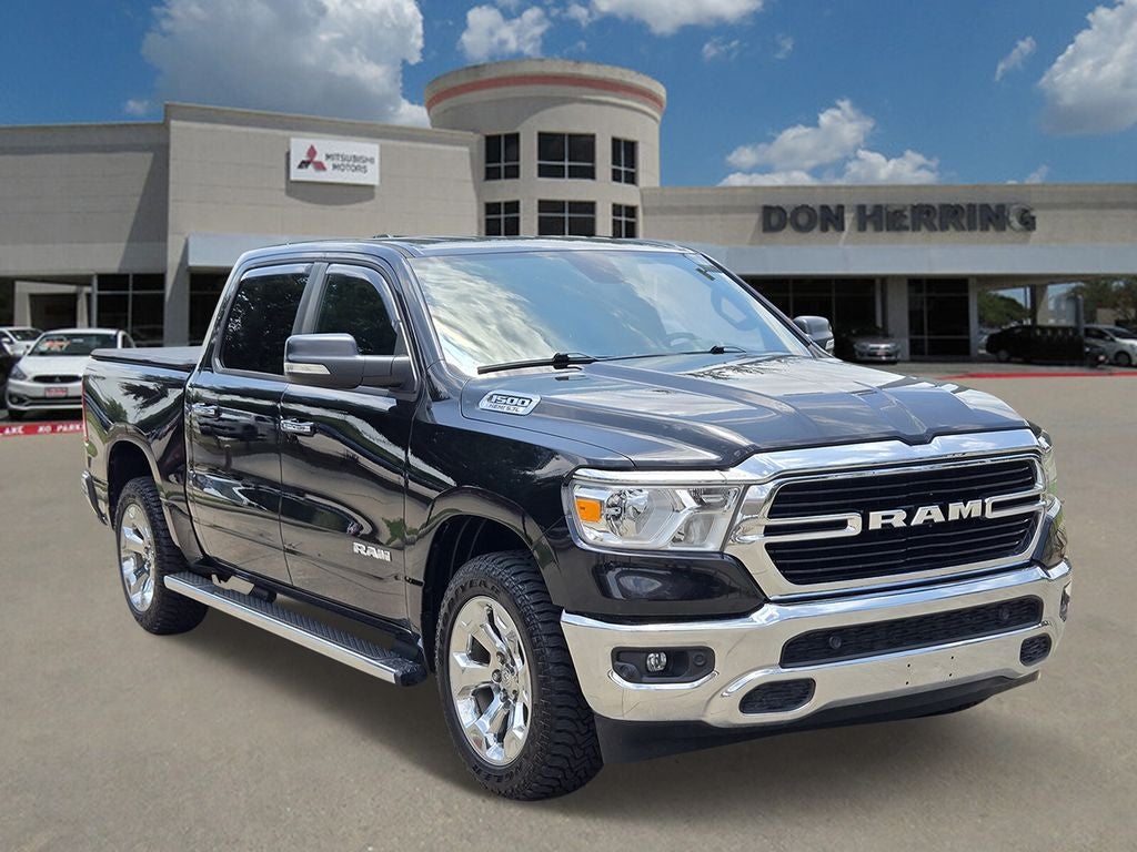 2020 RAM 1500 Big Horn in Diamond Black Crystal Pearlcoat — front three-quarter view