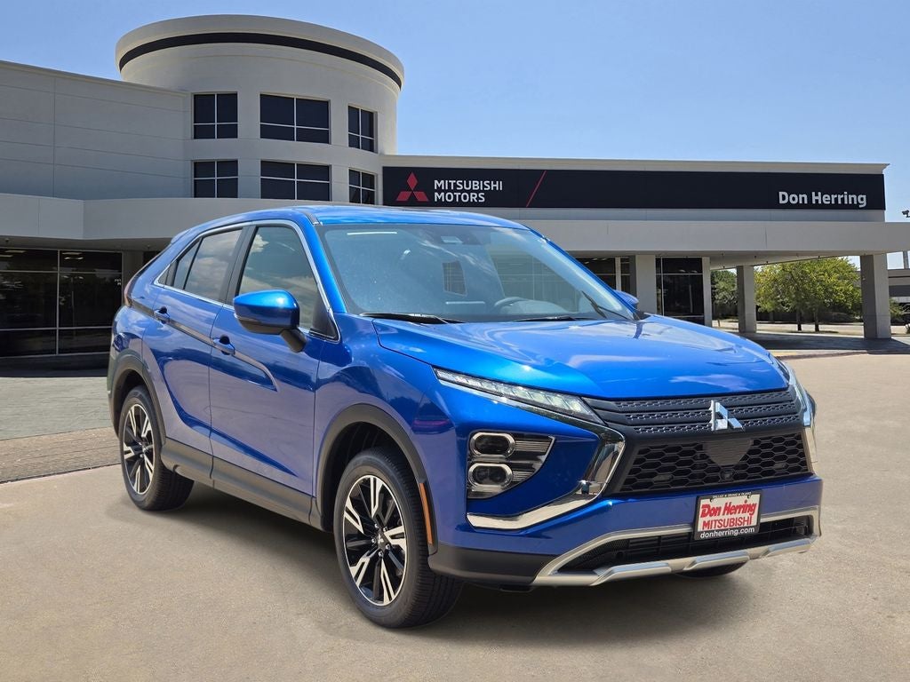 2026 Mitsubishi Eclipse Cross SE in Lightning Blue Metallic — front three-quarter view