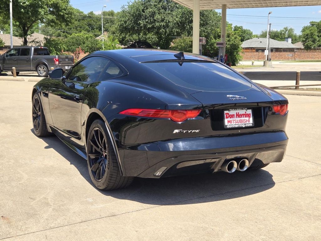 2017 Jaguar F-Type — detail view